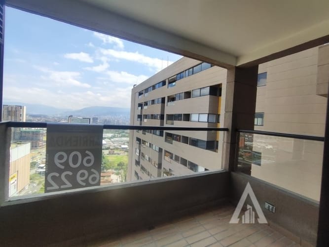 Apartamento de 2 alcobas en arriendo en Las Lomitas, Envigado, 90 m² · foto 19 de 21