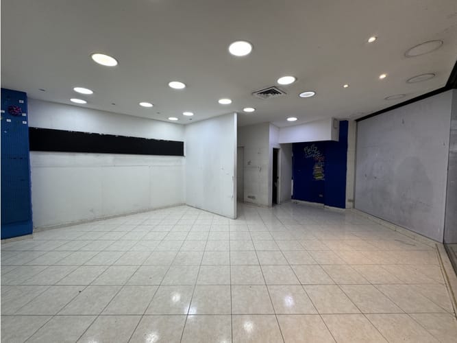 Local en arriendo en Conquistadores, Medellín, 67 m² · foto 2 de 5
