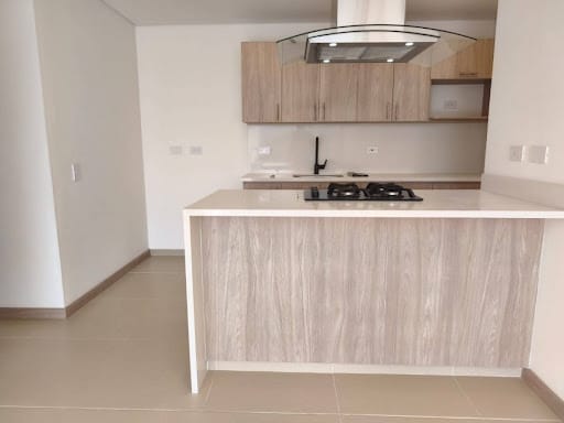 Apartamento de 3 alcobas en arriendo en Camino Verde, Envigado, 80 m² · foto 4 de 20