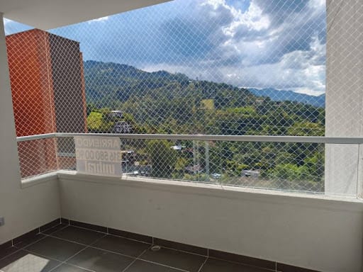 Apartamento de 3 alcobas en arriendo en Camino Verde, Envigado, 80 m² · foto 19 de 20