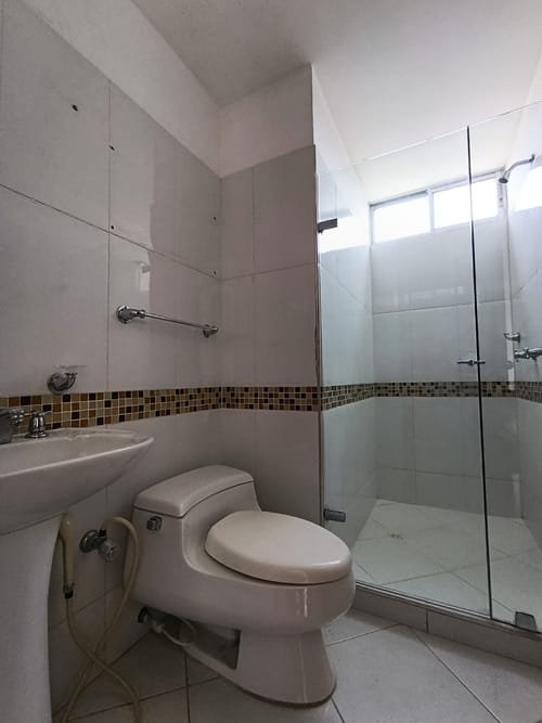 Apartamento de 3 alcobas en arriendo en La Riviera, Cúcuta, 118 m² · foto 10 de 15