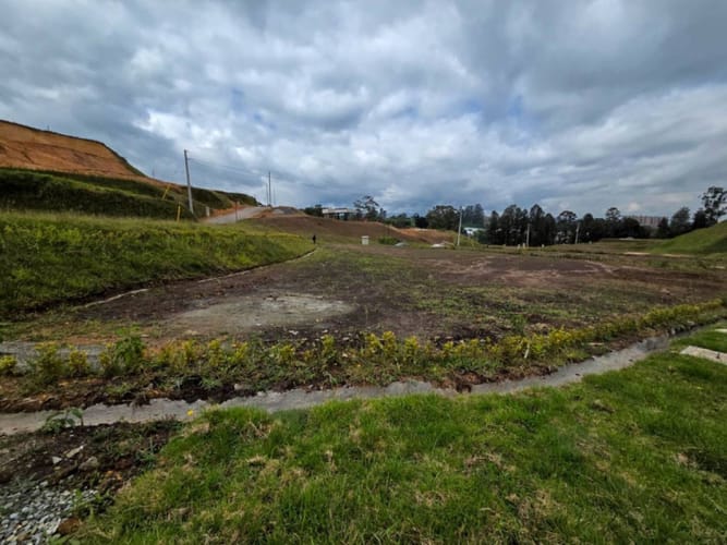 Lote en venta en La Macarena, Marinilla, 1035 m² · foto 4 de 10