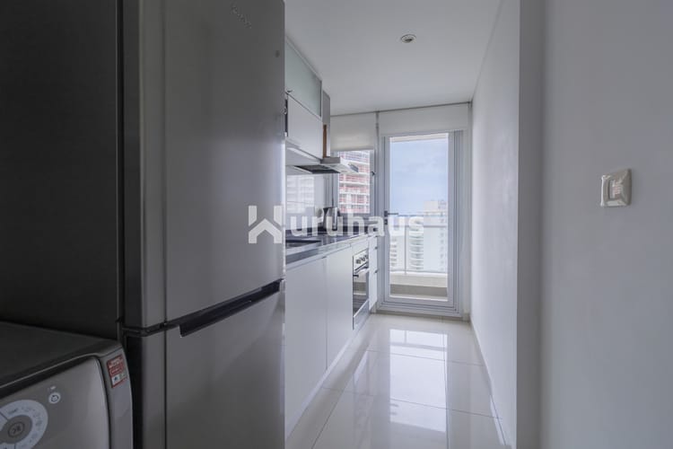 ALQUILER APARTAMENTO DOS DORMITORIOS PLAYA BRAVA WIND TOWER · Foto 8