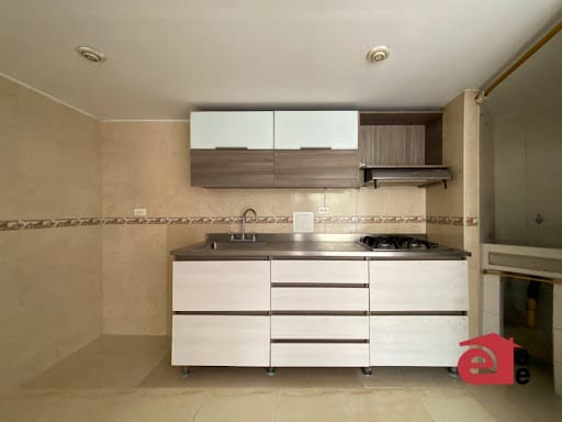 Apartamento de 3 alcobas en arriendo en Loma Del Barro, Envigado, 70 m² · foto 2 de 9