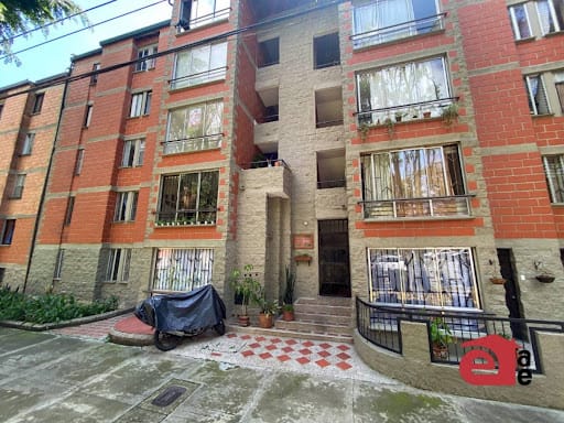 Apartamento de 3 alcobas en arriendo en Loma Del Barro, Envigado, 70 m² · foto 9 de 9