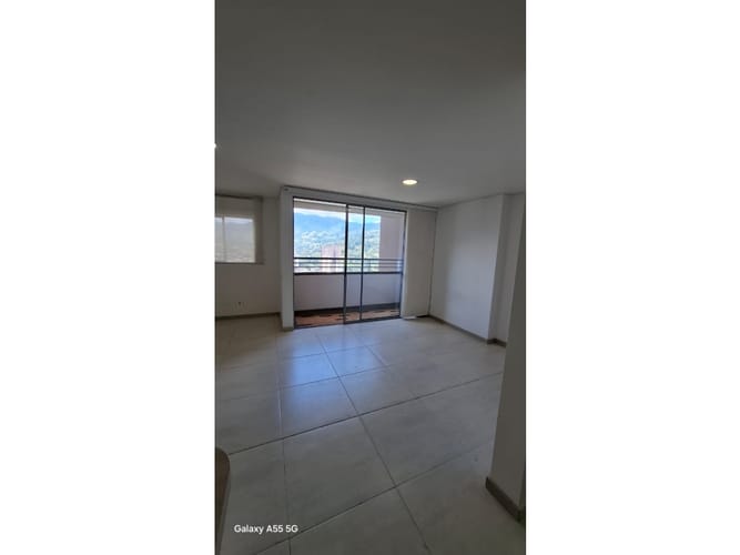Apartamento de 3 alcobas en arriendo en San Juan Bautista, Itagüí, 78 m² · foto 2 de 20