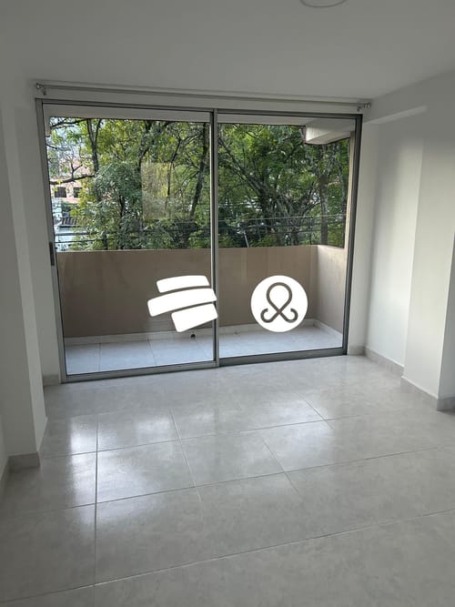 Apartamento de 3 alcobas en venta en La Castellana, Medellín, 96 m² · foto 2 de 7