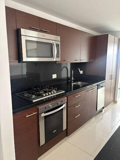 Apartamento de 3 alcobas en arriendo en Cumbres, Envigado, 98 m² · foto 6 de 20