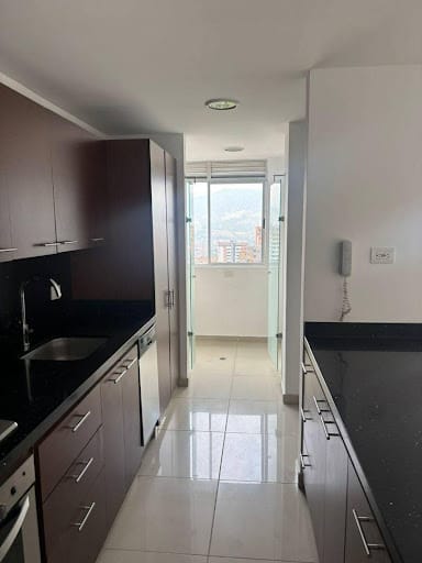 Apartamento de 3 alcobas en arriendo en Cumbres, Envigado, 98 m² · foto 20 de 20