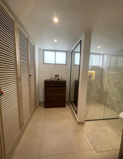 Apartamento de 4 alcobas en arriendo en Altos De Riomar, Barranquilla, 220 m² · foto 4 de 6
