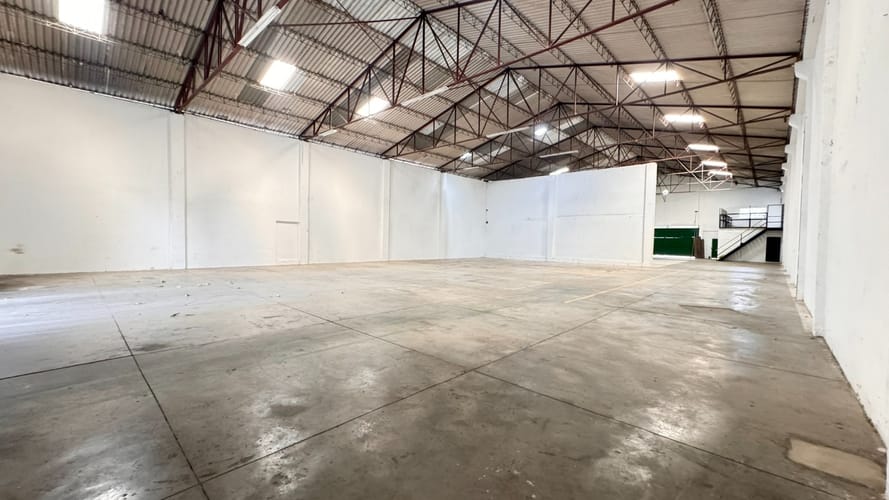 Bodega en arriendo en Acopi, Yumbo, 1000 m² · foto 2 de 12