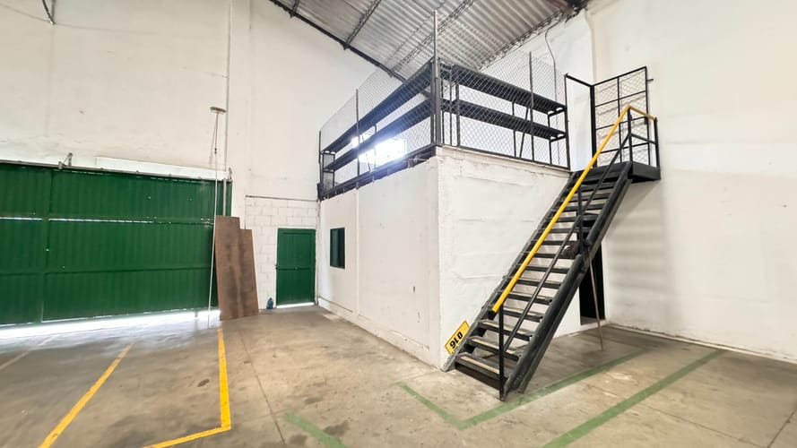 Bodega en arriendo en Acopi, Yumbo, 1000 m² · foto 11 de 12