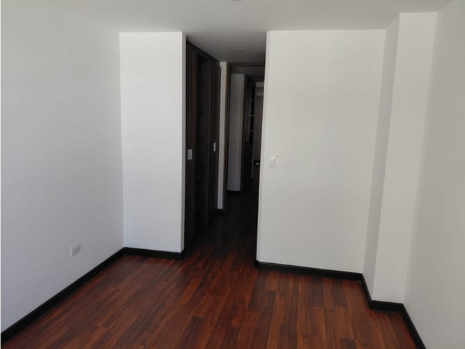 Apartamento de 2 alcobas en venta en Bella Suiza, Bogotá, 66 m² · foto 2 de 13