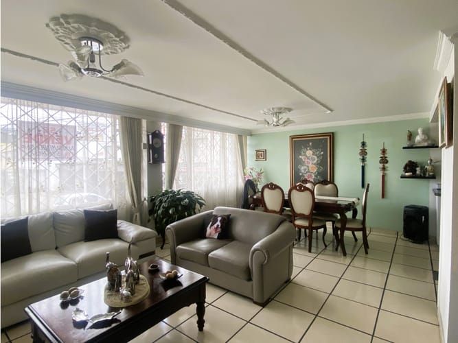Apartamento de 3 alcobas en venta en Normandia, Bogotá, 250 m² · foto 2 de 24