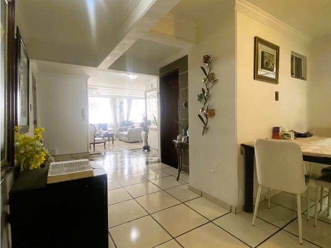 Apartamento de 3 alcobas en venta en Normandia, Bogotá, 250 m² · foto 9 de 24