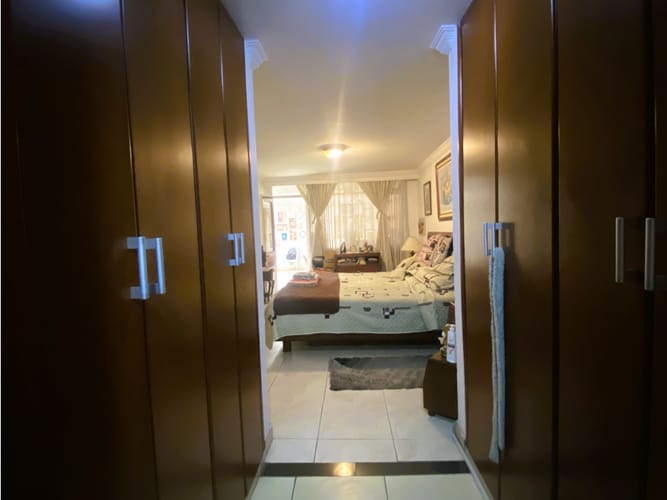 Apartamento de 3 alcobas en venta en Normandia, Bogotá, 250 m² · foto 18 de 24
