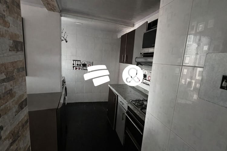 Apartamento en venta en Plaza Imperial Centro Comercial, Bogotá · foto 2 de 6
