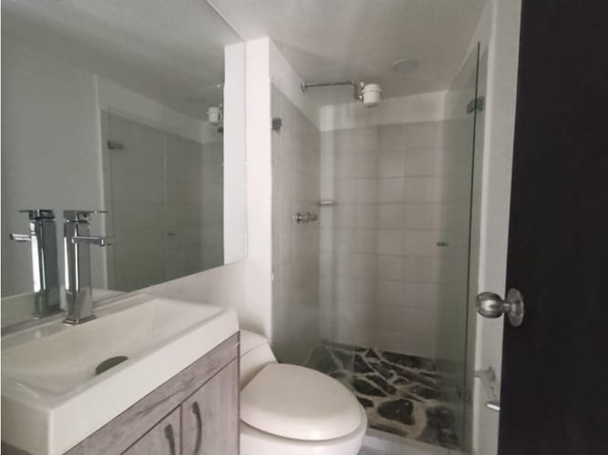 Apartamento de 2 alcobas en venta en La Doctora, Sabaneta, 58 m² · foto 10 de 11