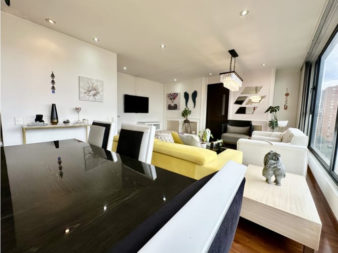 Apartamento de 3 alcobas en venta en Prado Veraniego, Bogotá, 199 m² · foto 2 de 22