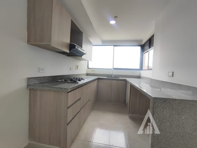 Apartamento de 3 alcobas en arriendo en Las Lomitas, Envigado, 95 m² · foto 12 de 21
