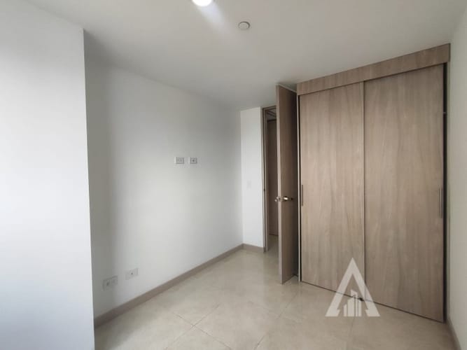 Apartamento de 3 alcobas en arriendo en Las Lomitas, Envigado, 95 m² · foto 17 de 21