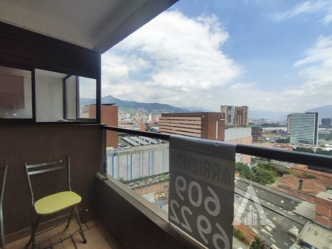 Apartamento de 3 alcobas en arriendo en Las Lomitas, Envigado, 95 m² · foto 20 de 21