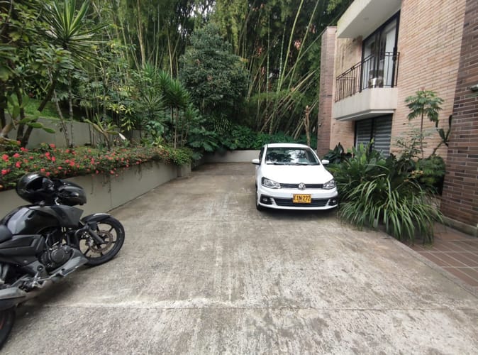 Apartamento de 1 alcoba en arriendo en Altos Del Poblado, Medellín, 67 m² · foto 7 de 18