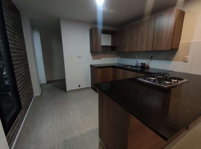 Apartamento de 1 alcoba en arriendo en Altos Del Poblado, Medellín, 67 m² · foto 8 de 18