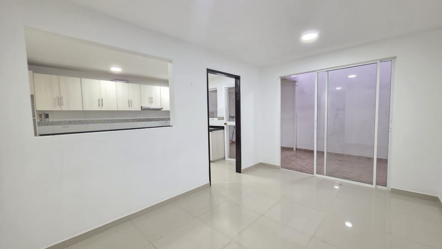 Casa de 4 alcobas en venta en Ciudad Country, Jamundí, 159 m² · foto 3 de 24