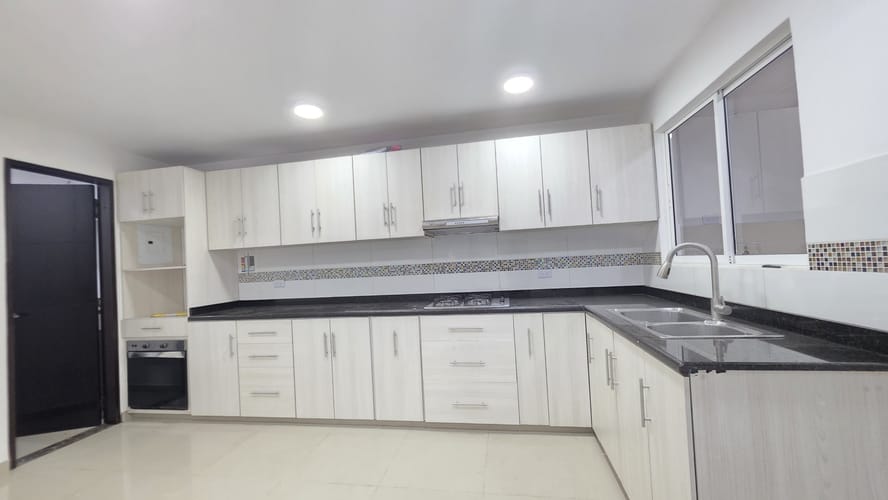 Casa de 4 alcobas en venta en Ciudad Country, Jamundí, 159 m² · foto 5 de 24