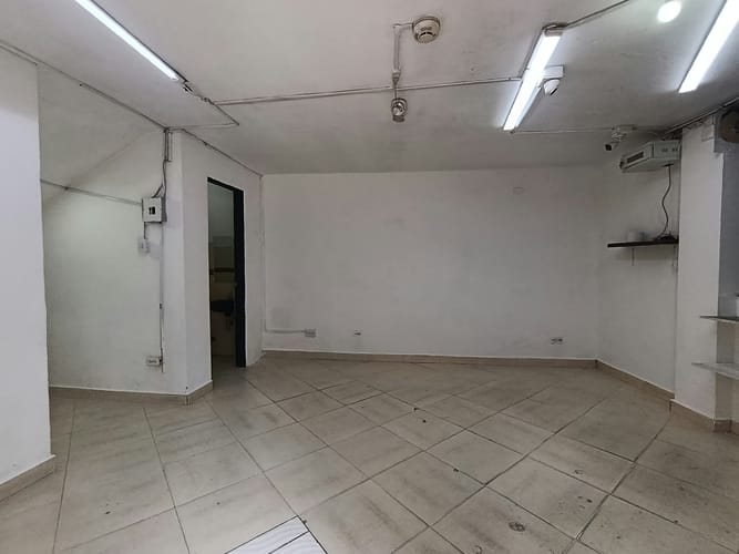 Local en arriendo en Buenos Aires, Medellín, 20 m² · foto 4 de 8