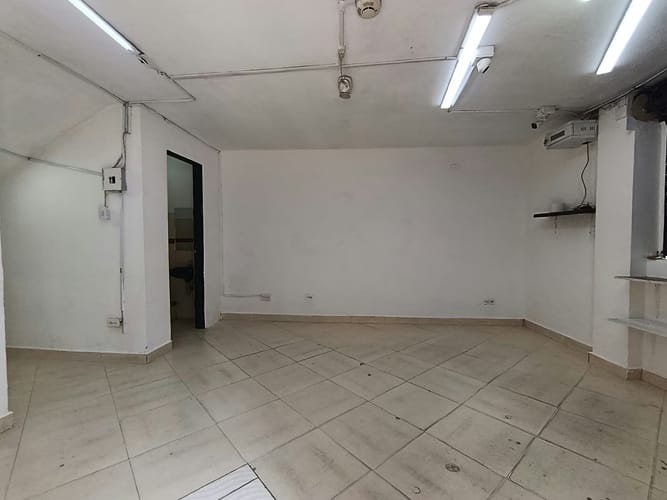 Local en arriendo en Buenos Aires, Medellín, 20 m² · foto 8 de 8