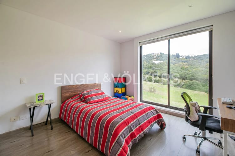 Casa de 5 alcobas en arriendo en Yerbabuena, Chía, 580 m² · foto 12 de 20