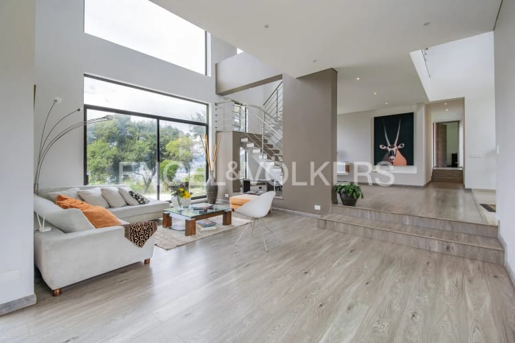 Casa de 5 alcobas en arriendo en Yerbabuena, Chía, 580 m² · foto 2 de 20