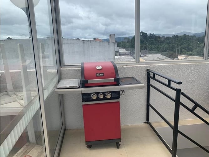 Casa de 5 alcobas en venta en Normandia, Bogotá, 556 m² · foto 10 de 14