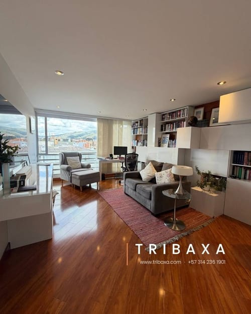 Apartamento de 4 alcobas en venta en Santa Paula, Bogotá, 246 m² · foto 2 de 14