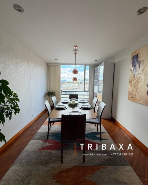 Apartamento de 4 alcobas en venta en Santa Paula, Bogotá, 246 m² · foto 3 de 14