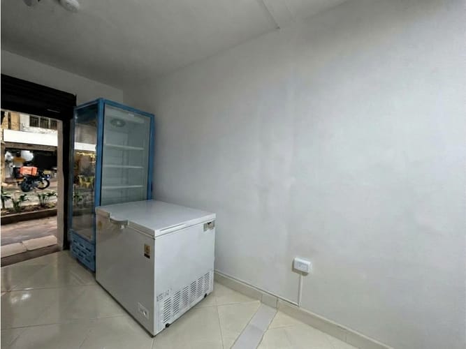 Local en arriendo en Parque Residencial La Sabana, Sabaneta, 36 m² · foto 4 de 8
