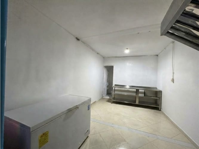Local en arriendo en Parque Residencial La Sabana, Sabaneta, 36 m² · foto 5 de 8
