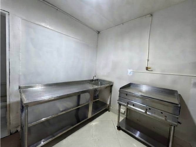 Local en arriendo en Parque Residencial La Sabana, Sabaneta, 36 m² · foto 6 de 8