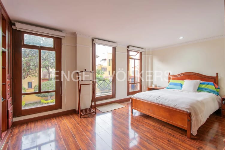 Casa de 3 alcobas en venta en Cr Los Nogales, Chía, 199 m² · foto 11 de 18