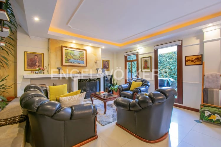 Casa de 3 alcobas en venta en Cr Los Nogales, Chía, 199 m² · foto 2 de 18