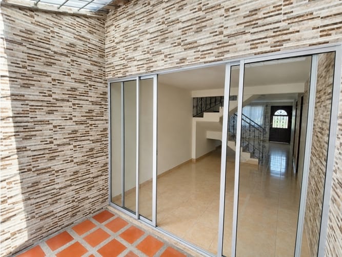 Casa de 3 alcobas en venta en Popular Modelo, Palmira, 70 m² · foto 13 de 24