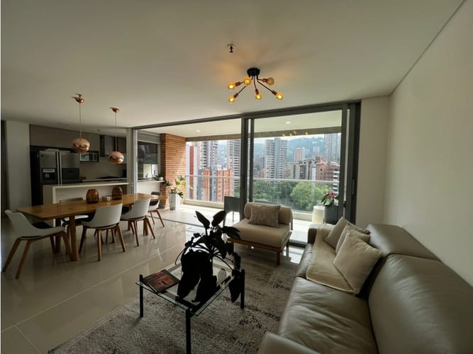 Apartamento de 3 alcobas en arriendo en La Florida, Medellín, 140 m² · foto 2 de 20