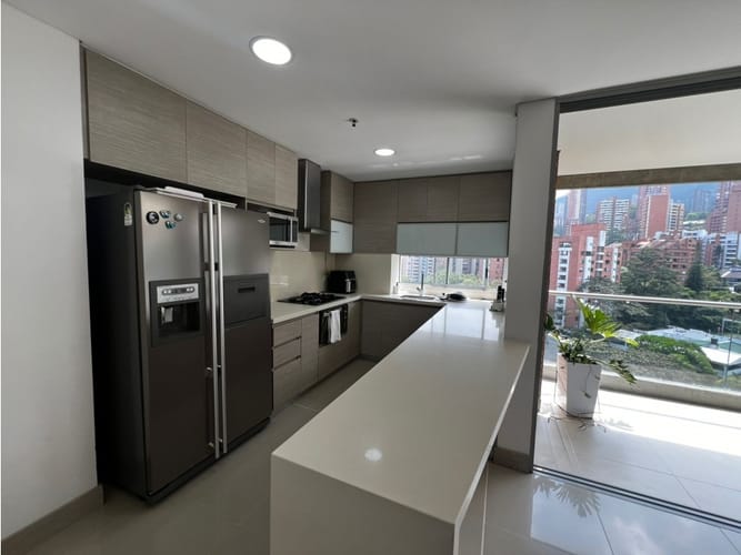 Apartamento de 3 alcobas en arriendo en La Florida, Medellín, 140 m² · foto 9 de 20