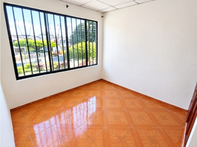 Casa de 3 alcobas en venta en Popular Modelo, Palmira, 70 m² · foto 23 de 24