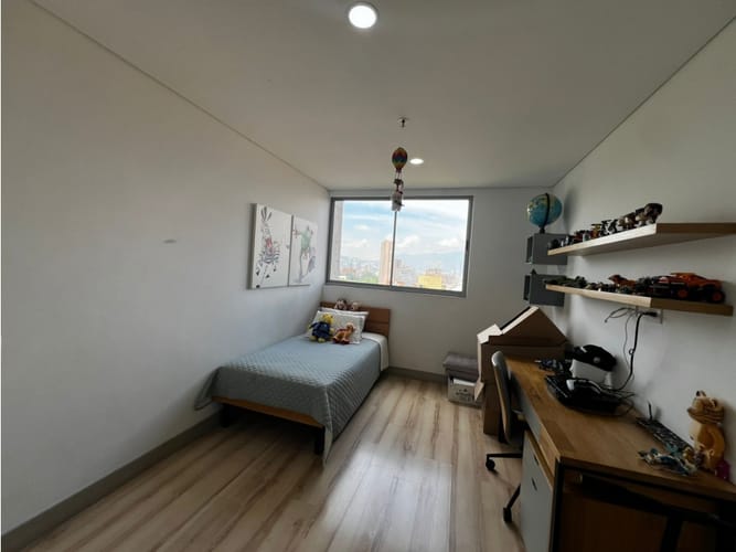 Apartamento de 3 alcobas en arriendo en La Florida, Medellín, 140 m² · foto 13 de 20