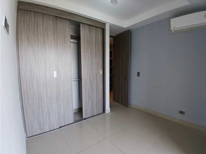 Apartamento de 3 alcobas en arriendo en Riomar, Barranquilla, 104 m² · foto 4 de 16
