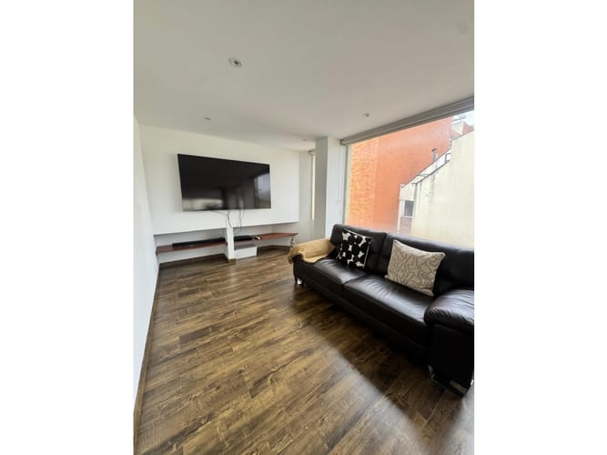 Apartamento de 4 alcobas en venta en Santa Barbara, Bogotá, 277 m² · foto 3 de 24