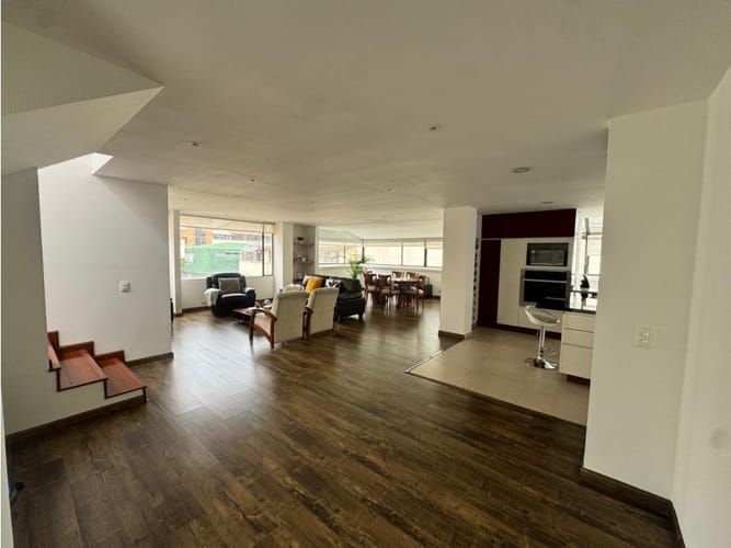 Apartamento de 4 alcobas en venta en Santa Barbara, Bogotá, 277 m² · foto 5 de 24